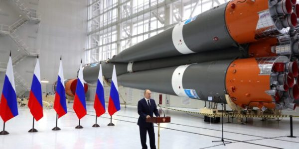 Russian President Vladimir Putin delivers a speech as he visits the Vostochny Cosmodrome in Amur Region, Russia April 12, 2022. Sputnik/Mikhail Klimentyev/Kremlin via REUTERS ATTENTION EDITORS - THIS IMAGE WAS PROVIDED BY A THIRD PARTY.